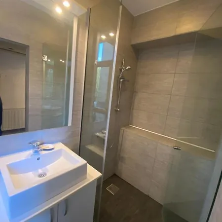 Victory 136 Bucharest